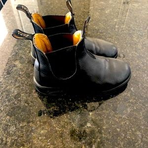 Size 2 Black Kids Blundstones